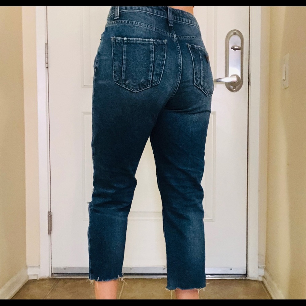 Vintage Guess Highwaisted Distressed Cropped Jeans - Picture 6 of 8